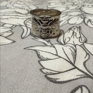 Silver Bee Ring